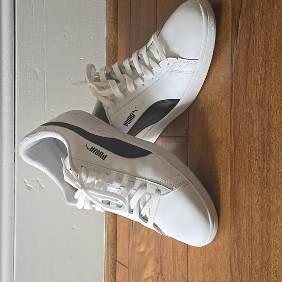 Puma Other - Puma smash v2  white size 11
